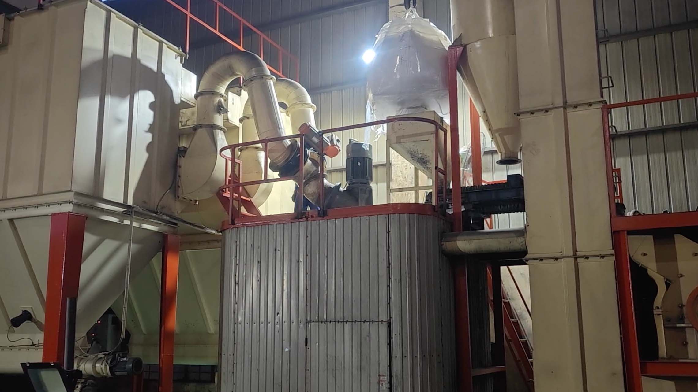 HGM Grinding Mill Grinds Zinc Stearate to 500 Mesh